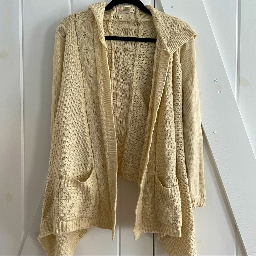 ModCloth Cream Sweater